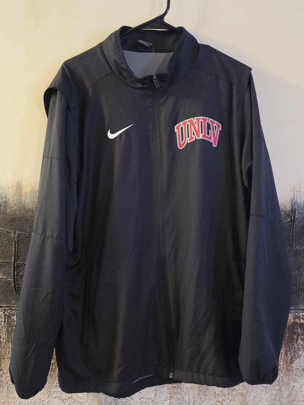 Nike Dri-FIT UNLV Rebels Black Full Zip Jacket NCAA Fan Apparel Size L